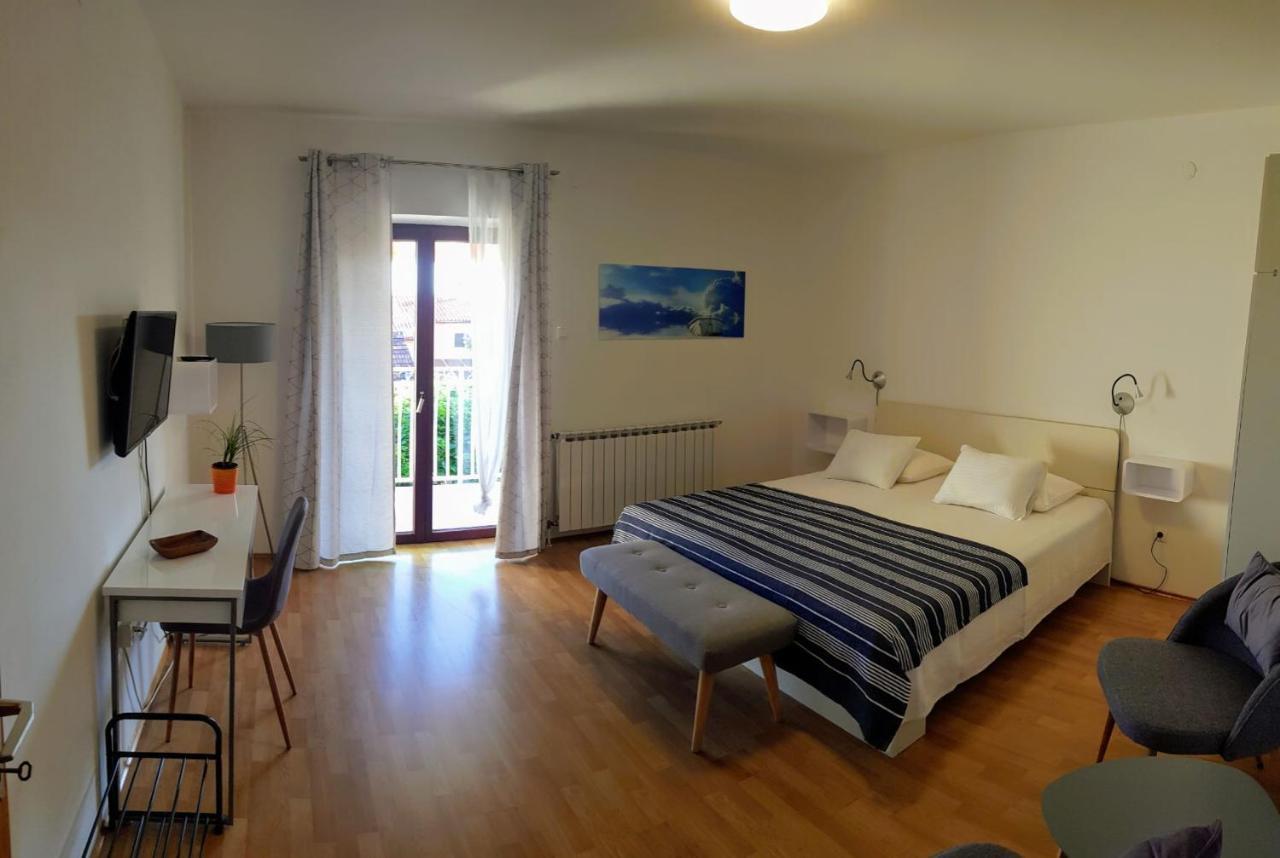 Apartments & Rooms Tom Medulin Ngoại thất bức ảnh