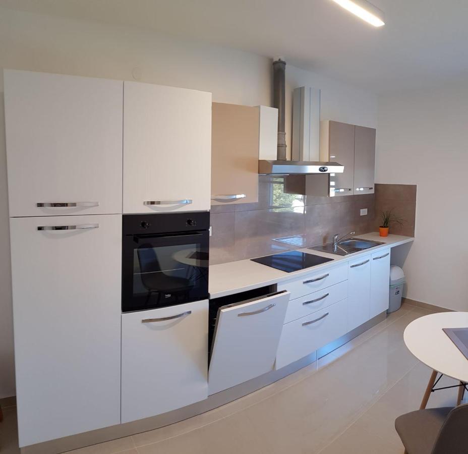 Apartments & Rooms Tom Medulin Ngoại thất bức ảnh